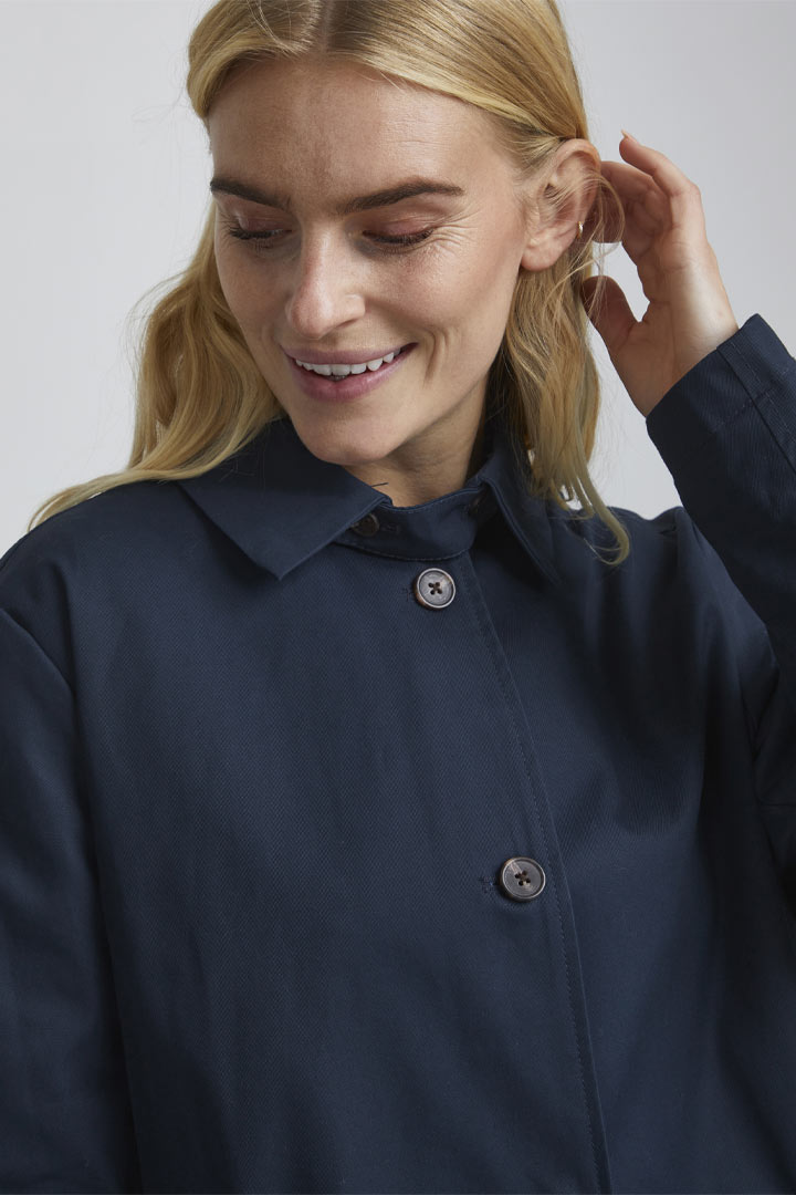 Γυναικεία καμπαρντίνα