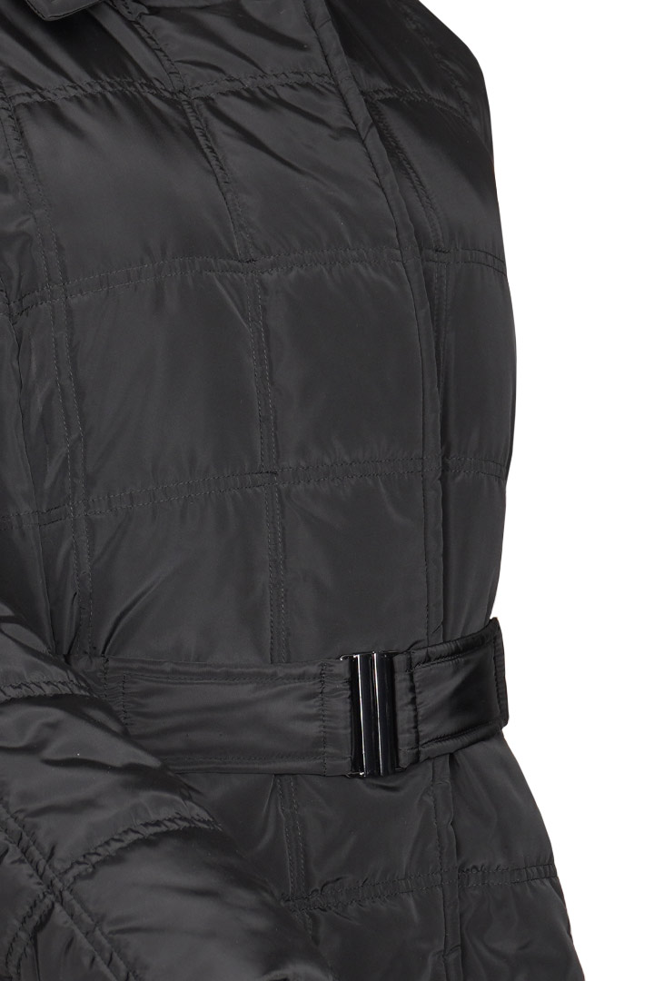 Γυναικείο μπουφάν μακρύ με εσωτερική γούνα.