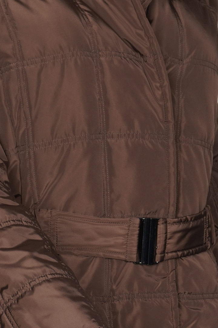 Γυναικείο μπουφάν μακρύ με εσωτερική γούνα.